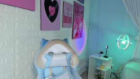 Snapshot of camilarivers chatting on September 15, 11:54 am Camila  online show from September 15, 11:54 am