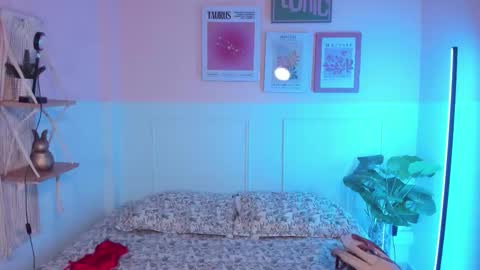 Snapshot of camilarivers chatting on September 22, 11:45 am Camila  online show from September 22, 11:45 am