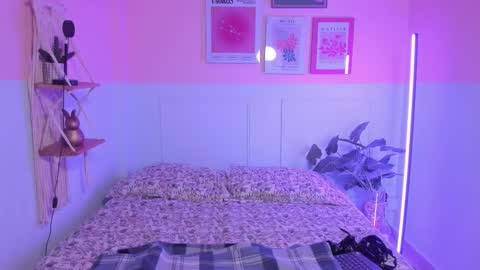 Snapshot of camilarivers chatting on September 24, 11:46 am Camila  online show from September 24, 11:46 am