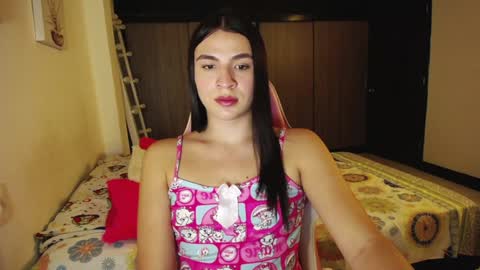 X IGcamiryan01 online show from December 3, 4:14 am