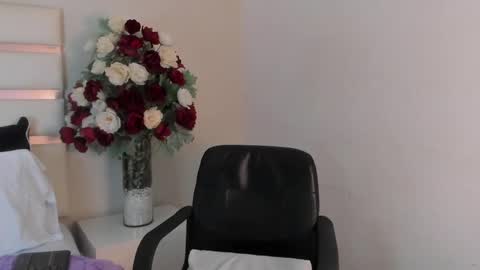 Camila online show from December 17, 11:27 pm