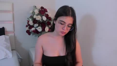 Camila online show from January 28, 2:43 am