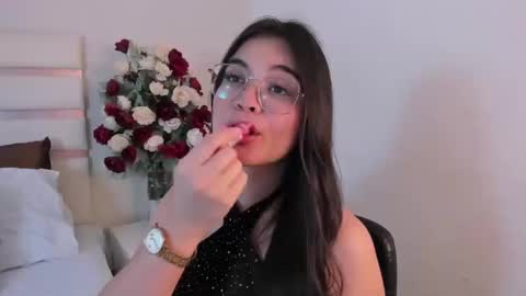 Camila online show from February 11, 11:01 pm