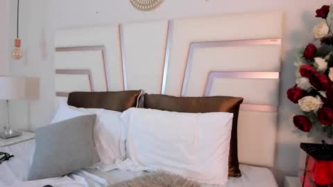 Camila online show from March 1, 2:48 am