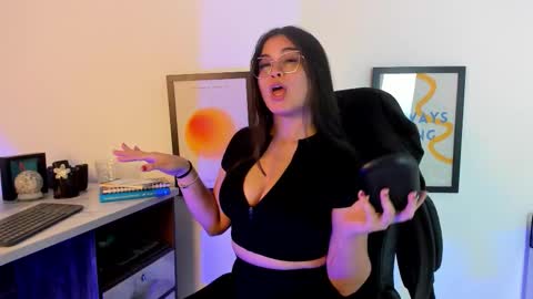 Camila online show from October 28, 6:32 pm