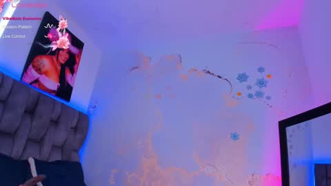 Snapshot of camilawhite_ chatting on January 14, 5:34 pm MARIA CAMILA        online show from January 14, 5:34 pm