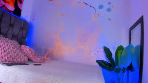 MARIA CAMILA        online show from April 20, 5:37 pm