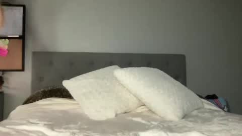 Camila Cruz online show from September 30, 1:43 am