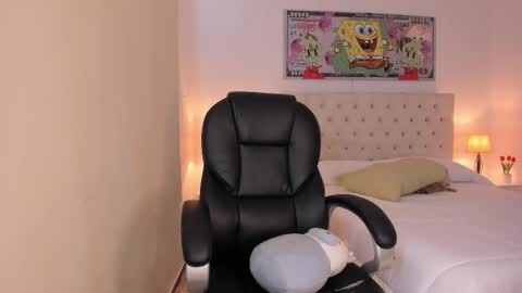   online show from November 7, 7:25 pm