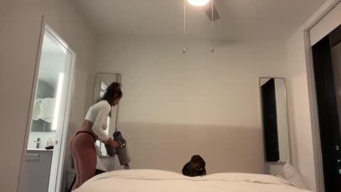 camiliakxoxo online show from October 4, 12:19 am