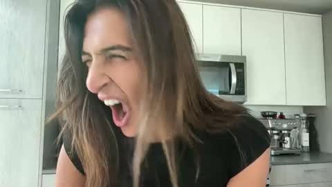 camiliakxoxo online show from November 16, 2:00 pm