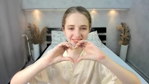 Snapshot of camilla_kelly chatting on October 22, 1:17 am Camilla online show from October 22, 1:17 am