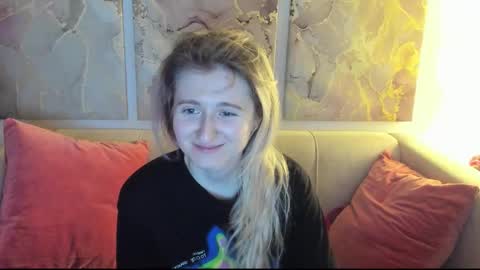 camilladreamer online show from March 26, 7:52 pm