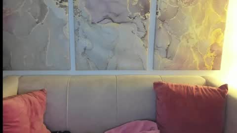 camilladreamer online show from April 22, 12:46 am