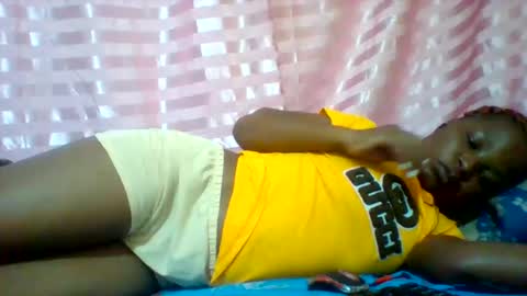 camillah_sweet online show from April 6, 4:21 am