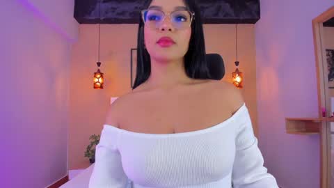 Snapshot of camille_lynn chatting on January 27, 3:37 am Camille Lynn online show from January 27, 3:37 am