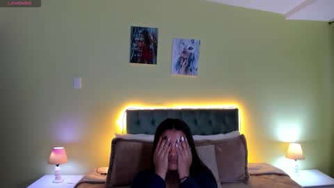 Camille online show from September 30, 11:26 am