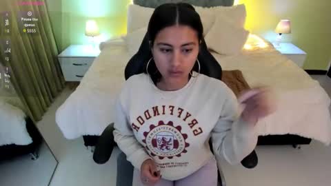 Camille online show from October 18, 11:44 am