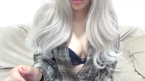 CamilleBunny online show from April 23, 2:35 am