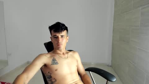 camilo887868 online show from May 13, 8:06 pm