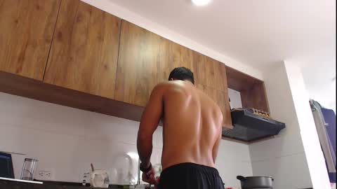 camilo_contre21 online show from November 20, 5:56 pm