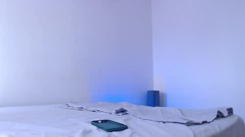 camilo_contre21 online show from March 12, 7:09 pm