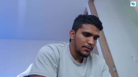 camilo_contre21 online show from April 18, 8:42 pm