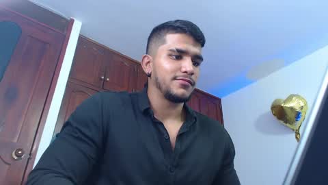 camilo_contre21 online show from June 9, 7:58 pm