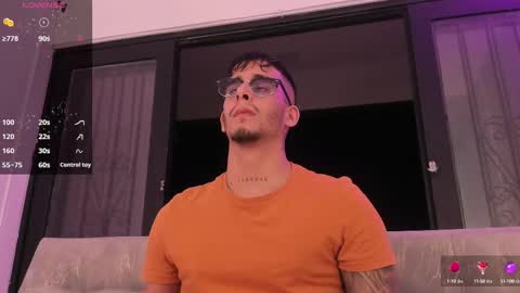   INDEPENDENT MODEL online show from February 10, 5:03 am