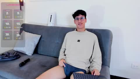 Snapshot of camilo_stark chatting on November 13, 3:27 am Camilo online show from November 13, 3:27 am