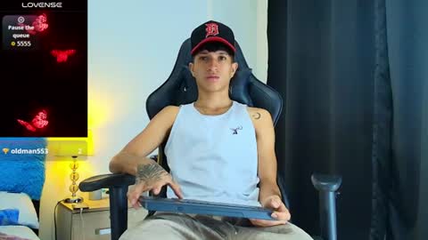 Camilo Bass online show from July 26, 1:14 am