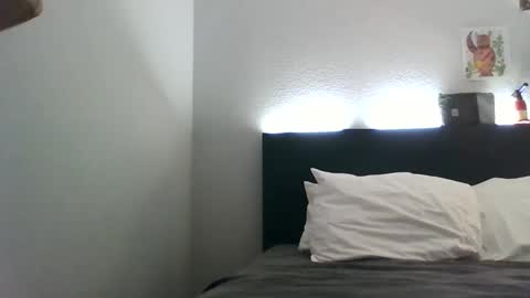 CamilleJesse online show from December 21, 5:47 am