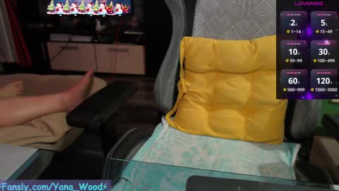 Snapshot of camkitana01 chatting on January 22, 4:02 pm Kitana online show from January 22, 4:02 pm