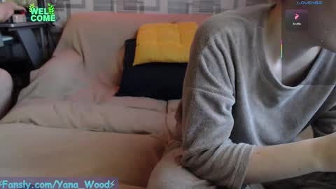 Snapshot of camkitana01 chatting on February 27, 9:54 am Kitana online show from February 27, 9:54 am