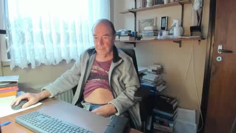 Cammee online show from January 4, 8:28 am