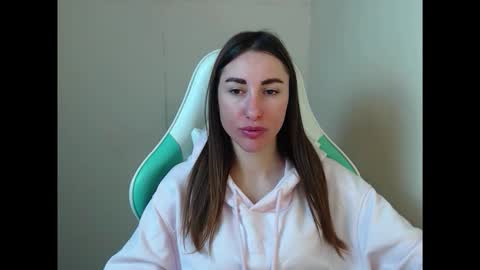 cammila horn online show from March 9, 7:01 am