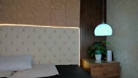 Camila online show from December 1, 7:41 pm