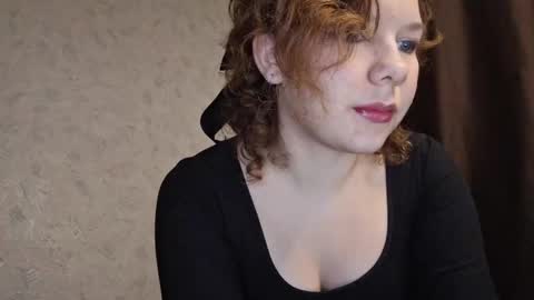 Snapshot of cammyrose_ chatting on October 12, 3:33 pm cammyrose_ online show from October 12, 3:33 pm