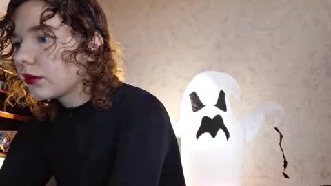 Snapshot of cammyrose_ chatting on October 19, 11:44 am cammyrose_ online show from October 19, 11:44 am