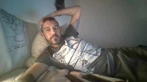 Snapshot of canary_braun chatting on March 11, 7:36 pm canary_braun online show from March 11, 7:36 pm