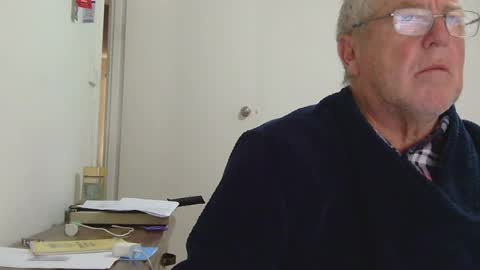 Snapshot of canberian chatting on June 9, 11:38 pm Canberian online show from June 9, 11:38 pm