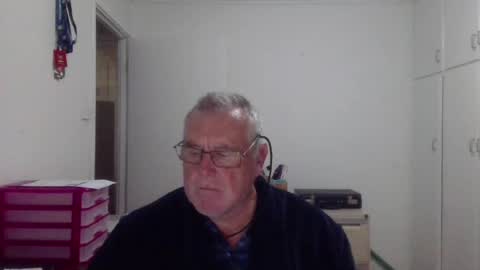 Snapshot of canberian chatting on July 20, 11:40 pm Canberian online show from July 20, 11:40 pm