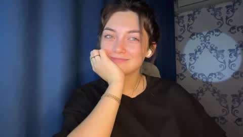 Kate online show from November 25, 4:18 pm