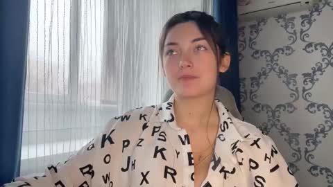 Kate online show from November 28, 8:17 am