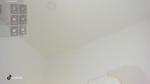 Snapshot of candase_ chatting on January 29, 11:14 pm Candase online show from January 29, 11:14 pm