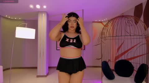 Snapshot of candaserussell chatting on October 30, 8:31 pm Candanse R online show from October 30, 8:31 pm