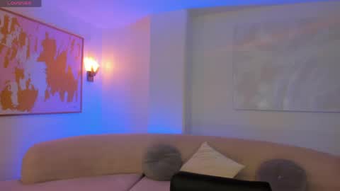 Snapshot of candaserussell chatting on May 24, 3:44 am Candanse R online show from May 24, 3:44 am
