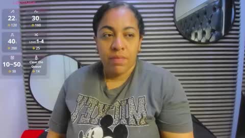 Snapshot of candelabrown_ chatting on June 3, 3:31 am Candelabrown online show from June 3, 3:31 am