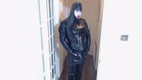 Snapshot of candi_smokes chatting on March 10, 2:48 pm candi smokes online show from March 10, 2:48 pm