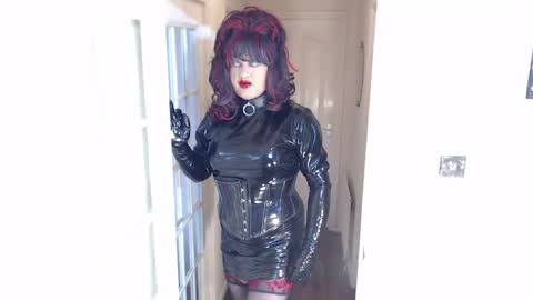 Snapshot of candi_smokes chatting on April 6, 1:34 pm candi smokes online show from April 6, 1:34 pm
